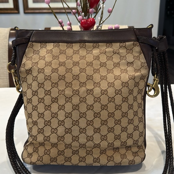 Authentic Gucci crossbody bag - Picture 3 of 15